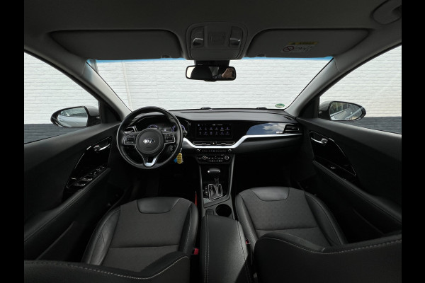 Kia Niro 1.6 GDi Hybrid DynamicLine | Navi | Camera | DAB | Carplay Kia Niro 1.6 GDi Hybrid DynamicLine | Navi | Camera | DAB | Carplay