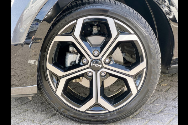 Kia Niro 1.6 GDi PHEV ExecutiveLine | Trekhaak | Leder | Memory | LED | ACC | HUD | Camera | 18 inch Kia Niro 1.6 GDi PHEV ExecutiveLine | Trekhaak | Leder | Memory | LED | ACC | HUD | Camera | 18 inch