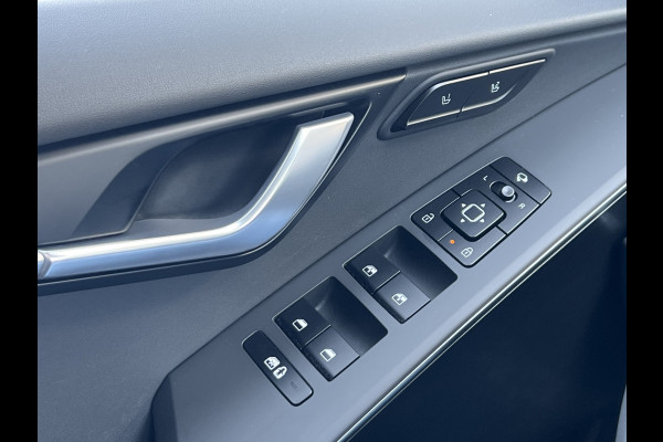 Kia Niro 1.6 GDi PHEV ExecutiveLine | Trekhaak | Leder | Memory | LED | ACC | HUD | Camera | 18 inch Kia Niro 1.6 GDi PHEV ExecutiveLine | Trekhaak | Leder | Memory | LED | ACC | HUD | Camera | 18 inch