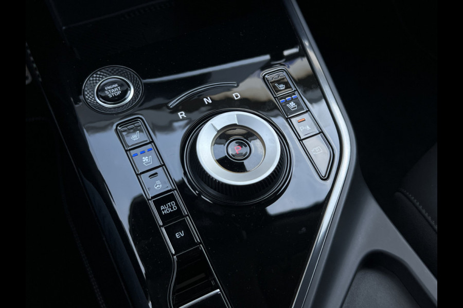 Kia Niro 1.6 GDi PHEV ExecutiveLine | Trekhaak | Leder | Memory | LED | ACC | HUD | Camera | 18 inch Kia Niro 1.6 GDi PHEV ExecutiveLine | Trekhaak | Leder | Memory | LED | ACC | HUD | Camera | 18 inch