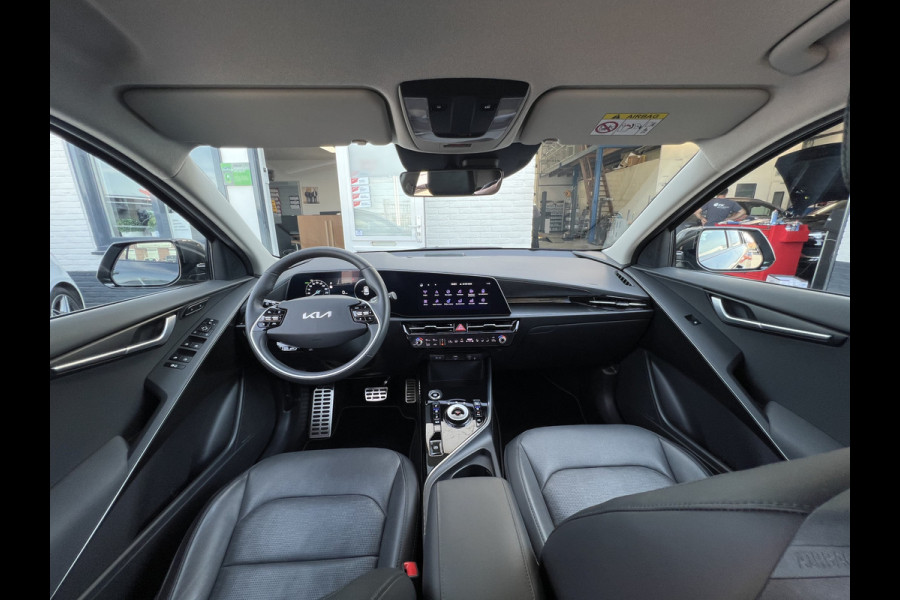 Kia Niro 1.6 GDi PHEV ExecutiveLine | Trekhaak | Leder | Memory | LED | ACC | HUD | Camera | 18 inch Kia Niro 1.6 GDi PHEV ExecutiveLine | Trekhaak | Leder | Memory | LED | ACC | HUD | Camera | 18 inch