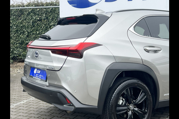 Lexus UX 250h Style+ Edition | Leder | Camera | Carplay | 18 inch | Dodehoek