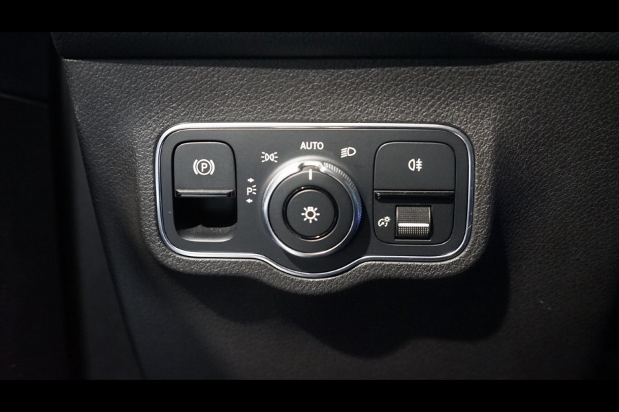 Mercedes-Benz Glb 250 4MATIC AMG NIGHT AUTOMAAT-360 CAMERA-ACC-AMBIANCE-BURMESTER-CARBON-KEYLESS-MEMORY-PANORAMA Mercedes-Benz Glb 250 4MATIC AMG NIGHT AUTOMAAT-360 CAMERA-ACC-AMBIANCE-BURMESTER-CARBON-KEYLESS-MEMORY-PANORAMA