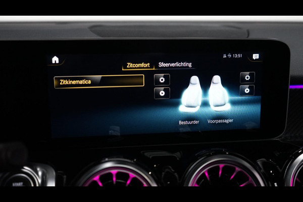 Mercedes-Benz Glb 250 4MATIC AMG NIGHT AUTOMAAT-360 CAMERA-ACC-AMBIANCE-BURMESTER-CARBON-KEYLESS-MEMORY-PANORAMA Mercedes-Benz Glb 250 4MATIC AMG NIGHT AUTOMAAT-360 CAMERA-ACC-AMBIANCE-BURMESTER-CARBON-KEYLESS-MEMORY-PANORAMA