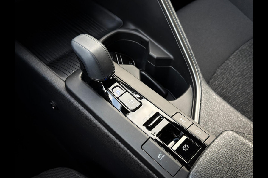 Toyota C-HR 1.8 Hybrid 140 Active Camera|CarPlay