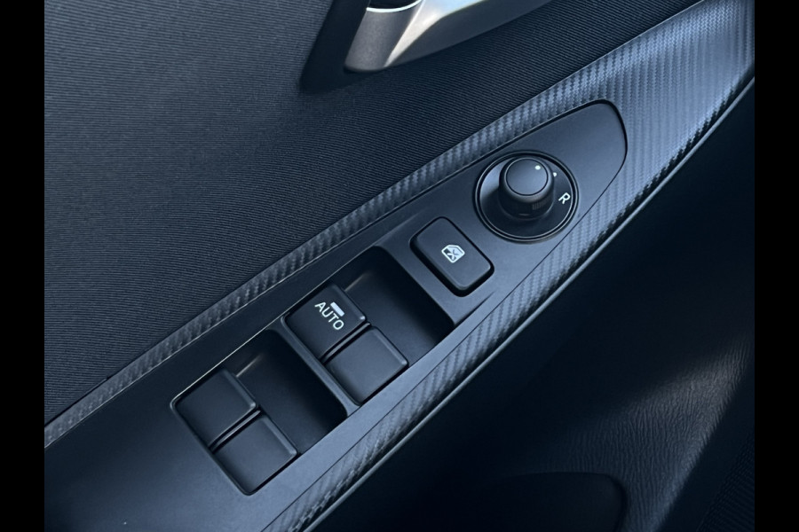 Mazda 2 1.5 SkyActiv-G 90 Homura | LED | Carplay | Camera | Dodehoek Mazda 2 1.5 SkyActiv-G 90 Homura | LED | Carplay | Camera | Dodehoek