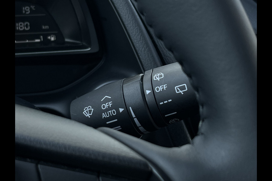 Mazda 2 1.5 SkyActiv-G 90 Homura | LED | Carplay | Camera | Dodehoek Mazda 2 1.5 SkyActiv-G 90 Homura | LED | Carplay | Camera | Dodehoek