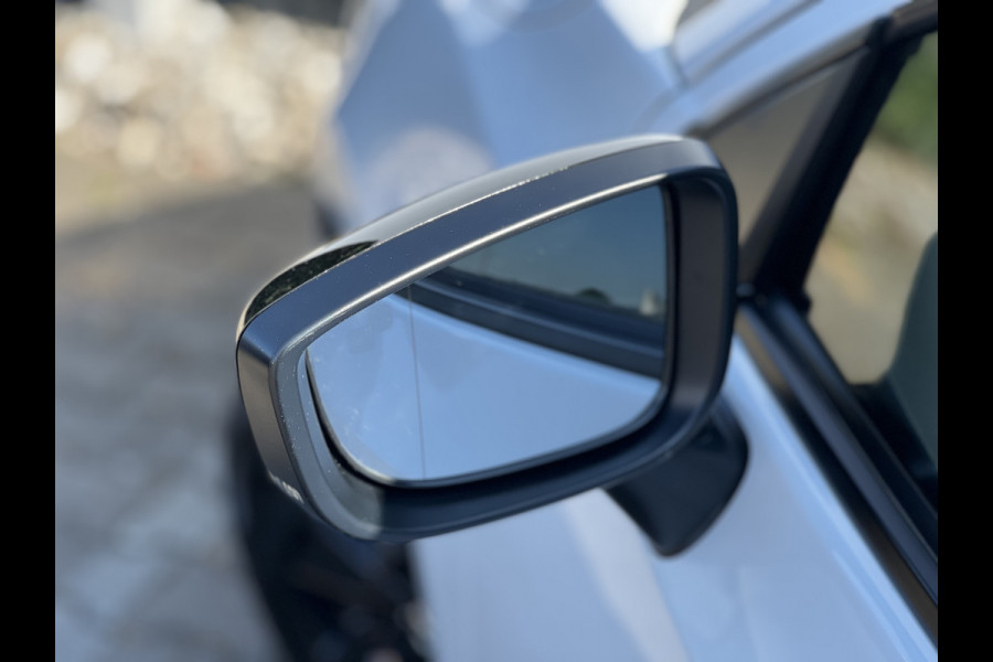 Mazda 2 1.5 SkyActiv-G 90 Homura | LED | Carplay | Camera | Dodehoek Mazda 2 1.5 SkyActiv-G 90 Homura | LED | Carplay | Camera | Dodehoek