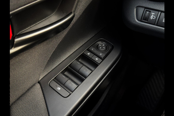 Toyota C-HR 1.8 Hybrid 140 Active Camera|CarPlay