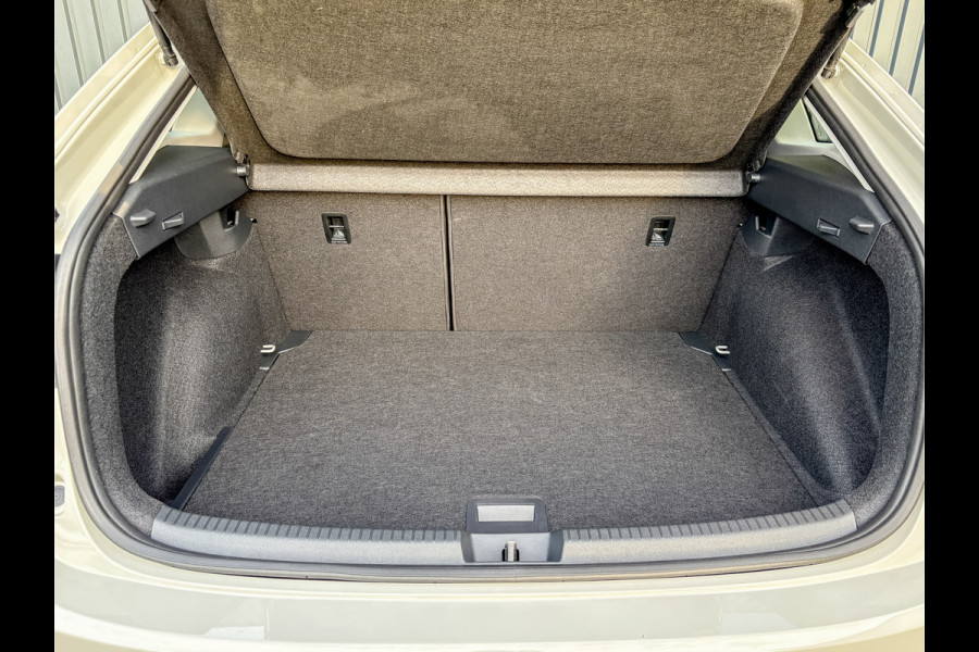 Volkswagen Taigo 1.0 TSI Life Edition | Camera | Keyless | Adapt. Cr. | Prijs Rijklaar!!