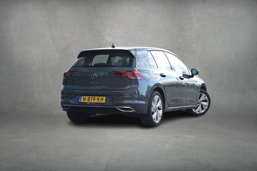 Volkswagen Golf 1.5 TSI Highline Style | Apple CarPlay | Sportstoelen | Stoelverw. | ACC