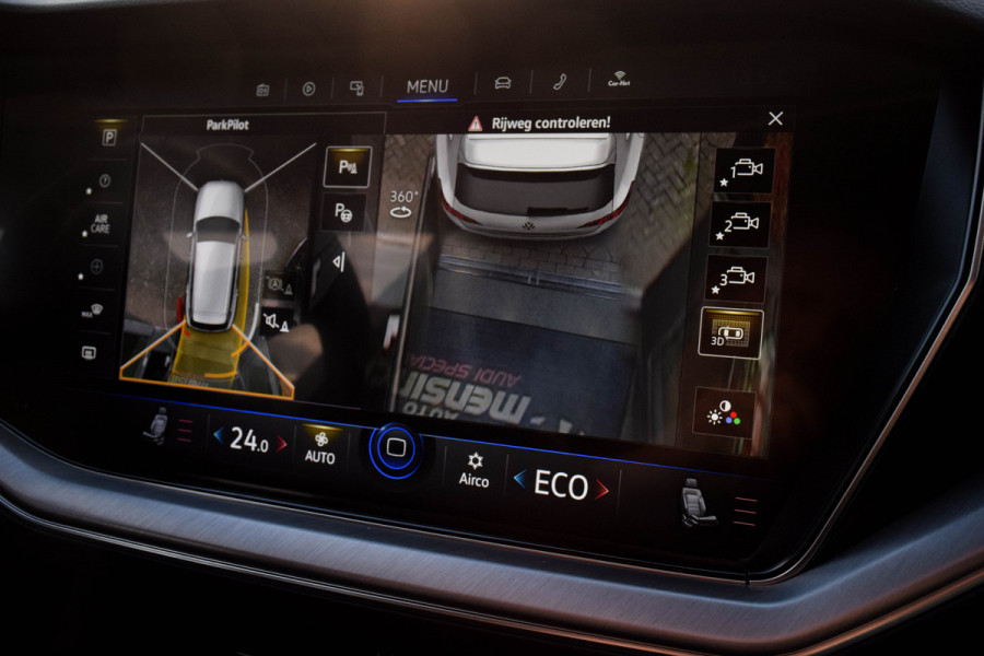 Volkswagen Touareg 3.0 TSI eHybrid 4MOTION / R-Line/ Head-Up Display/ Standkachel/ Luchtvering/ Panoramadak/ Trekhaak/ 250kW (381PK) Volkswagen Touareg 3.0 TSI eHybrid 4MOTION / R-Line/ Head-Up Display/ Standkachel/ Luchtvering/ Panoramadak/ Trekhaak/ 250kW (381PK)