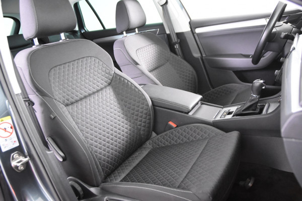 Škoda Superb Combi 1.5 TSI Combi DSG *Navigatie*Trekhaak*Stoelverwarming*