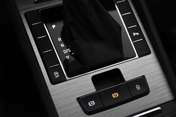 Škoda Superb Combi 1.5 TSI Combi DSG *Navigatie*Trekhaak*Stoelverwarming*