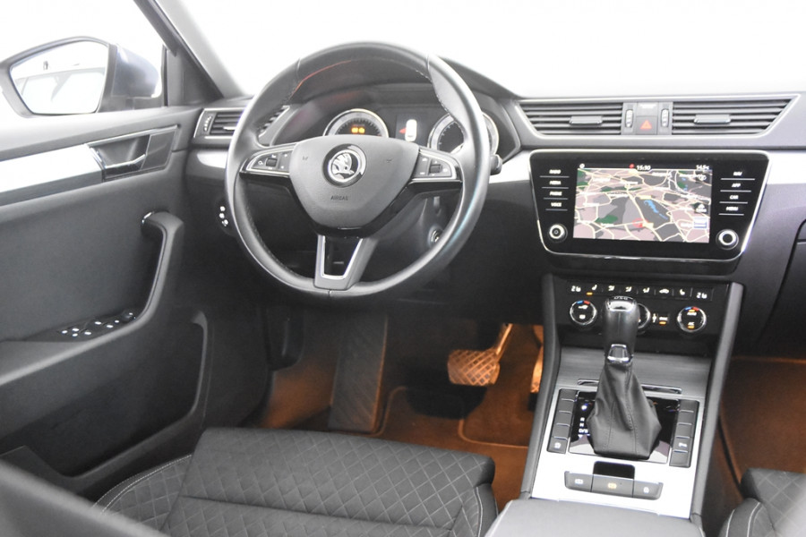 Škoda Superb Combi 1.5 TSI Combi DSG *Navigatie*Trekhaak*Stoelverwarming*
