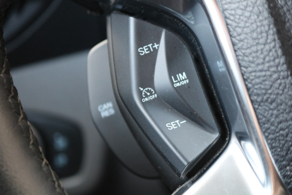 Ford Transit Connect 1.5 EcoBlue L2 Limited Automaat Airco Navigatie