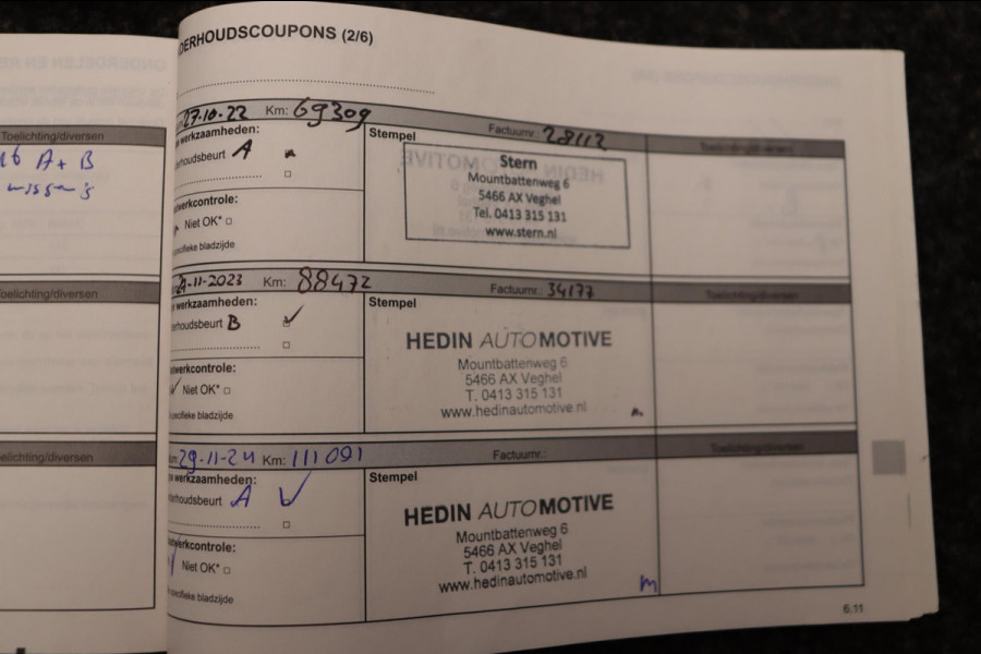 Renault Clio Estate 0.9 TCe Limited Trekhaak Navigatie Origineel NL Renault Clio Estate 0.9 TCe Limited Trekhaak Navigatie Origineel NL