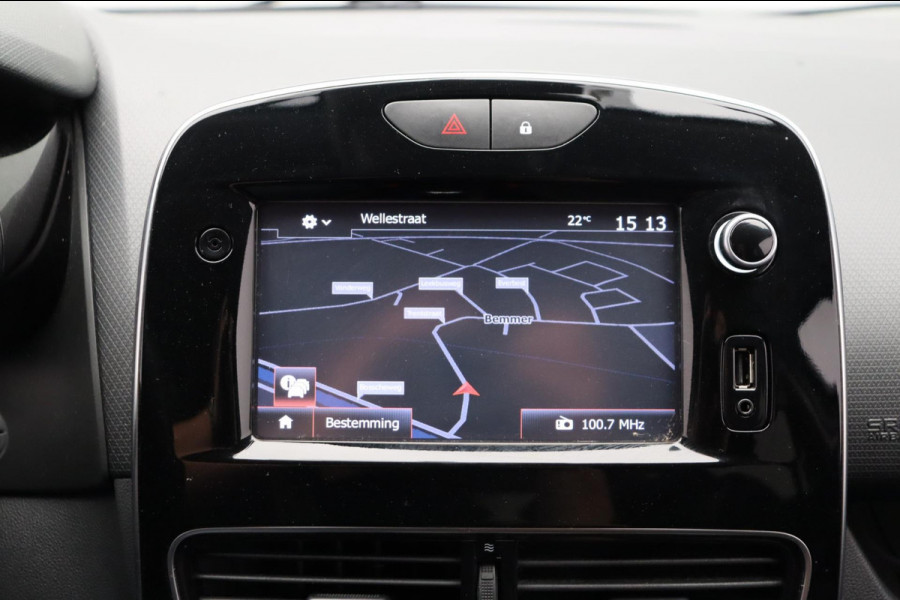 Renault Clio Estate 0.9 TCe Limited Trekhaak Navigatie Origineel NL Renault Clio Estate 0.9 TCe Limited Trekhaak Navigatie Origineel NL