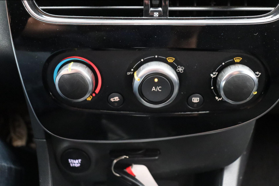 Renault Clio Estate 0.9 TCe Limited Trekhaak Navigatie Origineel NL Renault Clio Estate 0.9 TCe Limited Trekhaak Navigatie Origineel NL