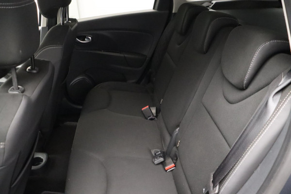 Renault Clio Estate 0.9 TCe Limited Trekhaak Navigatie Origineel NL Renault Clio Estate 0.9 TCe Limited Trekhaak Navigatie Origineel NL