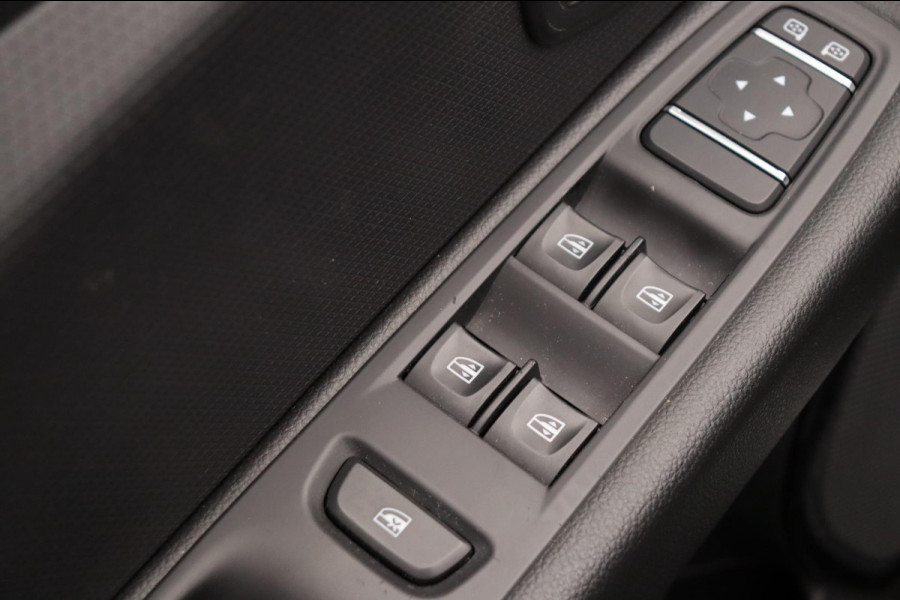 Renault Clio Estate 0.9 TCe Limited Trekhaak Navigatie Origineel NL Renault Clio Estate 0.9 TCe Limited Trekhaak Navigatie Origineel NL