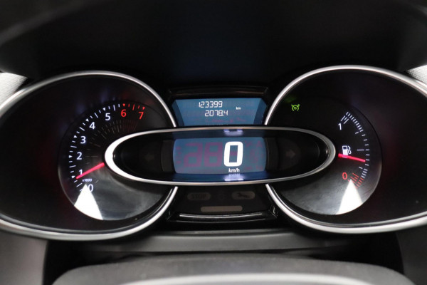 Renault Clio Estate 0.9 TCe Limited Trekhaak Navigatie Origineel NL Renault Clio Estate 0.9 TCe Limited Trekhaak Navigatie Origineel NL