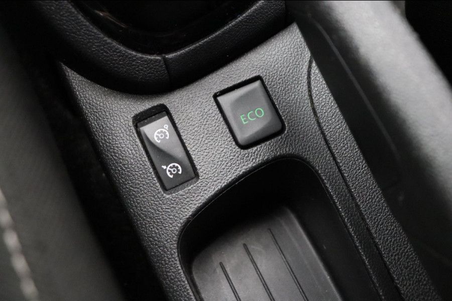 Renault Clio Estate 0.9 TCe Limited Trekhaak Navigatie Origineel NL Renault Clio Estate 0.9 TCe Limited Trekhaak Navigatie Origineel NL