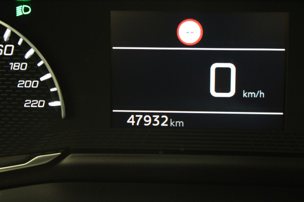 Peugeot 2008 1.2 PureTech 100 Active |Navi|Camera| Peugeot 2008 1.2 PureTech 100 Active |Navi|Camera|