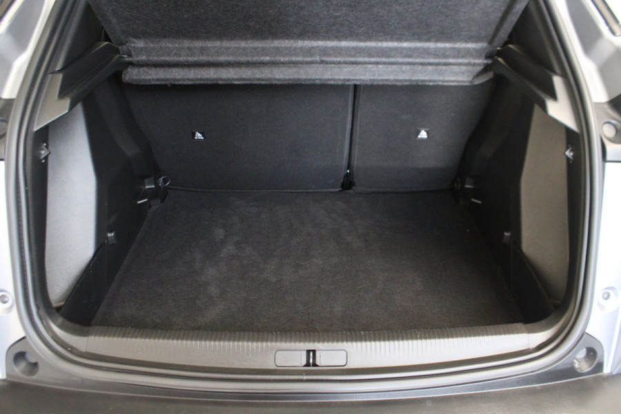 Peugeot 2008 1.2 PureTech 100 Active |Navi|Camera| Peugeot 2008 1.2 PureTech 100 Active |Navi|Camera|