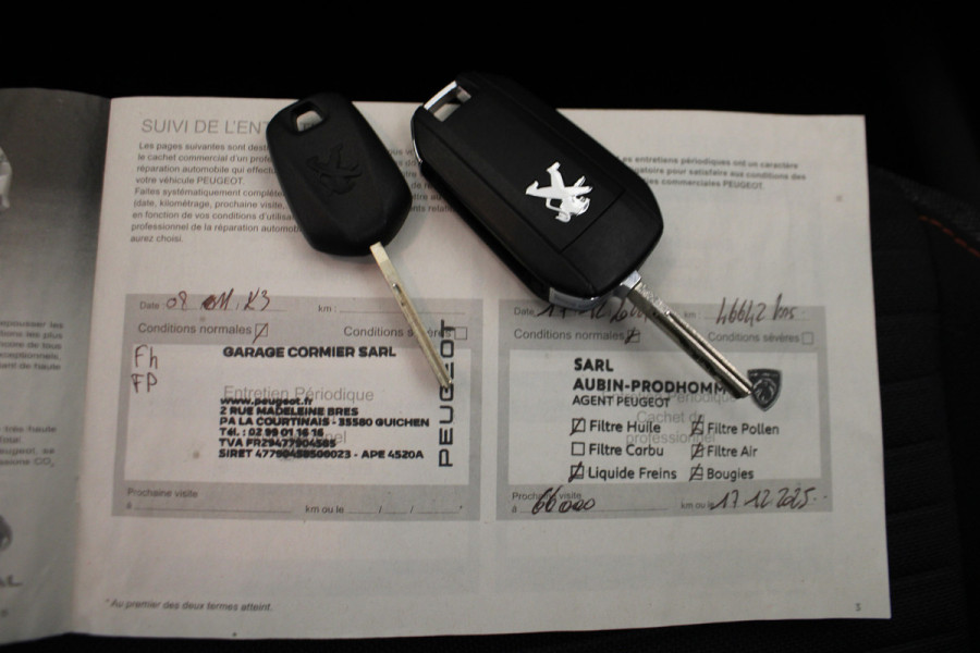 Peugeot 2008 1.2 PureTech 100 Active |Navi|Camera| Peugeot 2008 1.2 PureTech 100 Active |Navi|Camera|