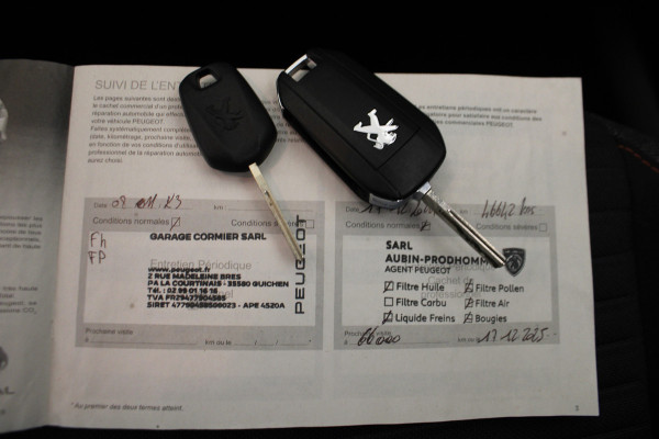 Peugeot 2008 1.2 PureTech 100 Active |Navi|Camera| Peugeot 2008 1.2 PureTech 100 Active |Navi|Camera|