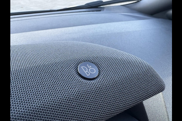 Ford Puma 1.0 EcoBoost Hybrid ST-Line X 125pk | NIEUWE MODEL! | Zuid | Driver Assistance Pack | Winterpack | Panorama Dak | Reservewiel | 19 inch Licht metalen Velgen