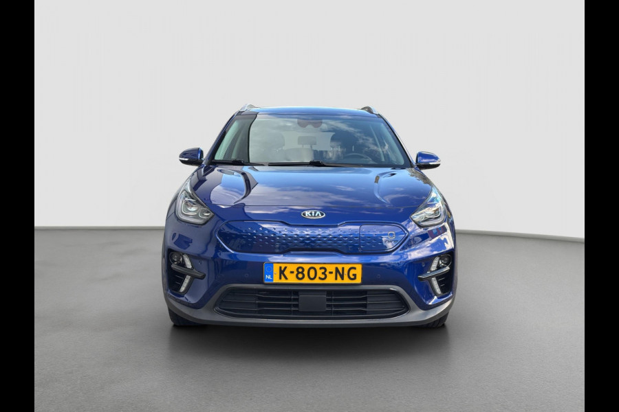 Kia e-Niro ExecutiveLine 64 kWh Kia e-Niro ExecutiveLine 64kWh | Leder | Navigatie | Apple Carplay & Android Auto | Schuif-/kanteldak | Kia e-Niro ExecutiveLine 64 kWh Kia e-Niro ExecutiveLine 64kWh | Leder | Navigatie | Apple Carplay & Android Auto | Schuif-/kanteldak |