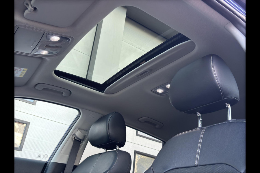 Kia e-Niro ExecutiveLine 64 kWh Kia e-Niro ExecutiveLine 64kWh | Leder | Navigatie | Apple Carplay & Android Auto | Schuif-/kanteldak | Kia e-Niro ExecutiveLine 64 kWh Kia e-Niro ExecutiveLine 64kWh | Leder | Navigatie | Apple Carplay & Android Auto | Schuif-/kanteldak |