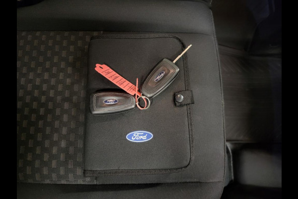 Ford Transit Custom 2.0TDCI Dubbele Cabine Trekhaak Euro 6! Ford Transit Custom 2.0TDCI Dubbele Cabine Trekhaak Euro 6!