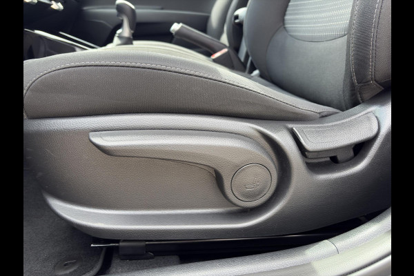 Kia Stonic 1.0 T-GDi MHEV DynamicPlusLine | LED | Navi | Climate Control | Camera | Android Auto/Apple Carplay | Stoel- en Stuurverwarming | Kia Stonic 1.0 T-GDi MHEV DynamicPlusLine | LED | Navi | Climate Control | Camera | Android Auto/Apple Carplay | Stoel- en Stuurverwarming |