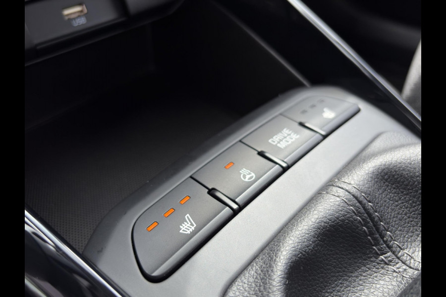 Kia Stonic 1.0 T-GDi MHEV DynamicPlusLine | LED | Navi | Climate Control | Camera | Android Auto/Apple Carplay | Stoel- en Stuurverwarming | Kia Stonic 1.0 T-GDi MHEV DynamicPlusLine | LED | Navi | Climate Control | Camera | Android Auto/Apple Carplay | Stoel- en Stuurverwarming |