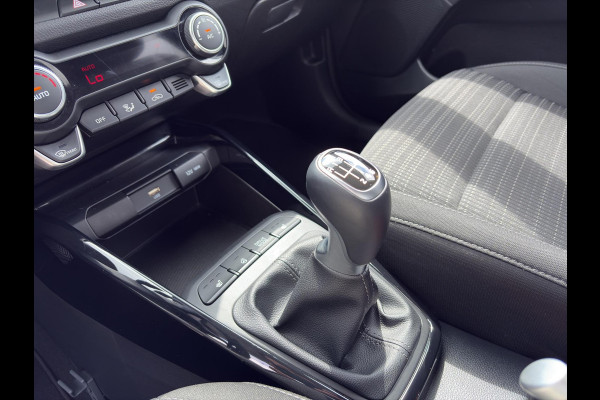Kia Stonic 1.0 T-GDi MHEV DynamicPlusLine | LED | Navi | Climate Control | Camera | Android Auto/Apple Carplay | Stoel- en Stuurverwarming | Kia Stonic 1.0 T-GDi MHEV DynamicPlusLine | LED | Navi | Climate Control | Camera | Android Auto/Apple Carplay | Stoel- en Stuurverwarming |