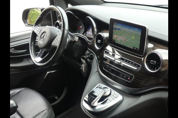 Mercedes-Benz V-Klasse 300d Extra Lang DC AMG Pakket LED/Leer/Trekhaak VOL Mercedes-Benz V-Klasse 300d Extra Lang DC AMG Pakket LED/Leer/Trekhaak VOL