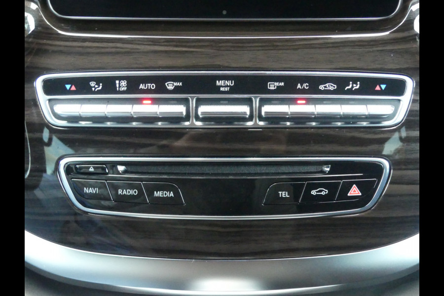 Mercedes-Benz V-Klasse 300d Extra Lang DC AMG Pakket LED/Leer/Trekhaak VOL Mercedes-Benz V-Klasse 300d Extra Lang DC AMG Pakket LED/Leer/Trekhaak VOL
