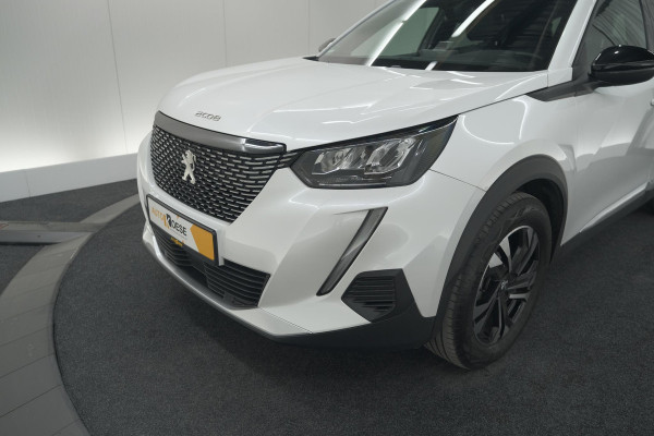 Peugeot 2008 PureTech 130 EAT8 Allure | Camera | Navigatie | Parkeersensoren Peugeot 2008 PureTech 130 EAT8 Allure | Camera | Navigatie | Parkeersensoren