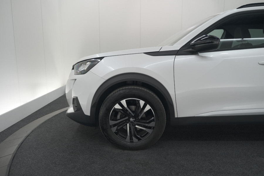 Peugeot 2008 PureTech 130 EAT8 Allure | Camera | Navigatie | Parkeersensoren Peugeot 2008 PureTech 130 EAT8 Allure | Camera | Navigatie | Parkeersensoren