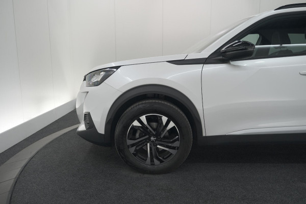 Peugeot 2008 PureTech 130 EAT8 Allure | Camera | Navigatie | Parkeersensoren Peugeot 2008 PureTech 130 EAT8 Allure | Camera | Navigatie | Parkeersensoren