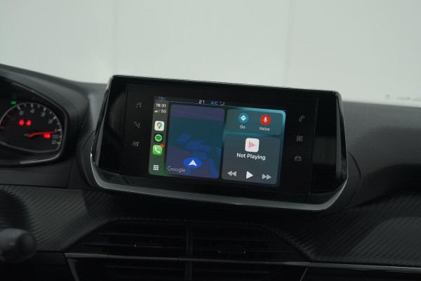 Peugeot 2008 PureTech 130 EAT8 Allure | Camera | Navigatie | Parkeersensoren Peugeot 2008 PureTech 130 EAT8 Allure | Camera | Navigatie | Parkeersensoren