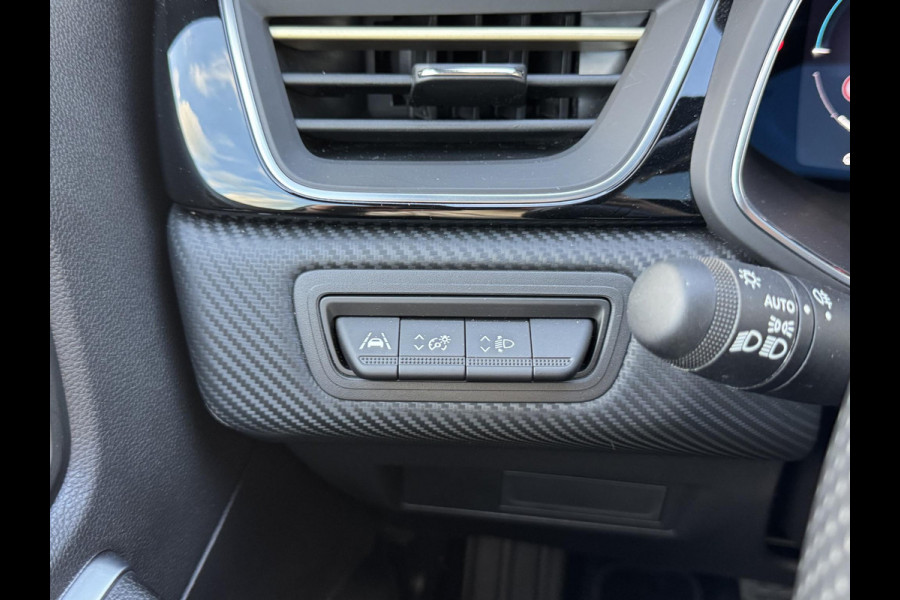 Renault Captur 1.6 E-Tech full hybrid 145 E-Tech engineered | Panorama dak | Trekhaak | Bosé speaker installatie Renault Captur 1.6 E-Tech full hybrid 145 E-Tech engineered | Panorama dak | Trekhaak | Bosé speaker installatie