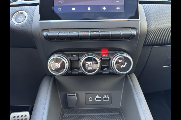 Renault Captur 1.6 E-Tech full hybrid 145 E-Tech engineered | Panorama dak | Trekhaak | Bosé speaker installatie Renault Captur 1.6 E-Tech full hybrid 145 E-Tech engineered | Panorama dak | Trekhaak | Bosé speaker installatie