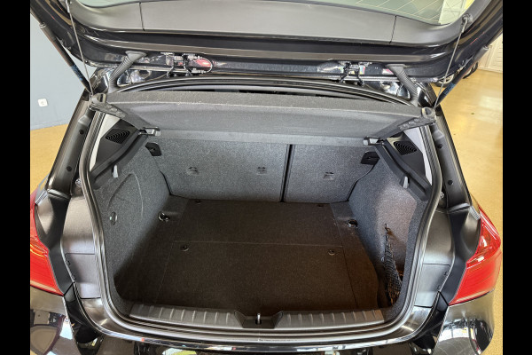 BMW 1-serie 116i Corporate Lease Executive | Navi