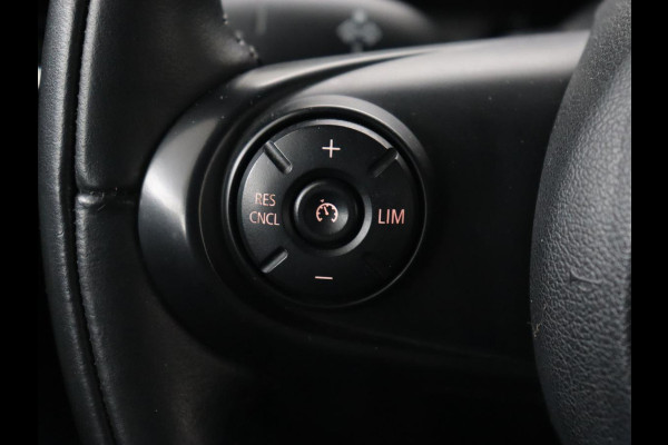 MINI Mini 1.5 Cooper Chili Serious Business | Panoramadak | Navigatie | Cruise Control | LED koplampen | LMV 17 | MINI Mini 1.5 Cooper Chili Serious Business | Panoramadak | Navigatie | Cruise Control | LED koplampen | LMV 17 |