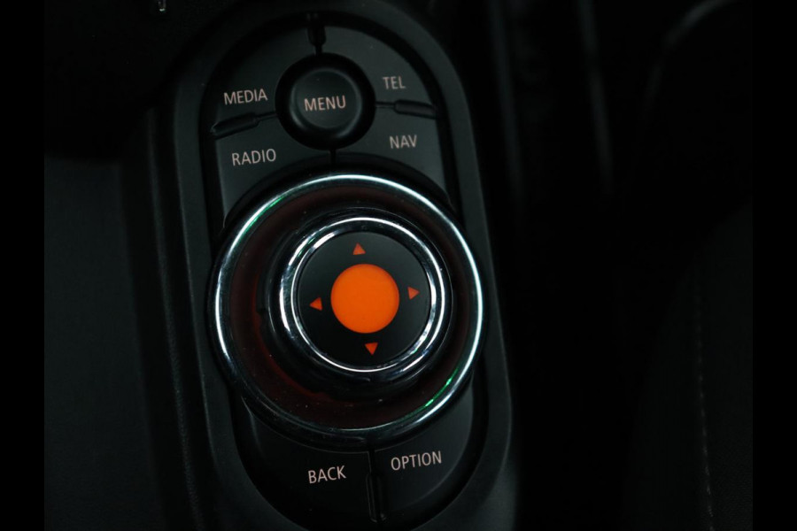 MINI Mini 1.5 Cooper Chili Serious Business | Panoramadak | Navigatie | Cruise Control | LED koplampen | LMV 17 | MINI Mini 1.5 Cooper Chili Serious Business | Panoramadak | Navigatie | Cruise Control | LED koplampen | LMV 17 |