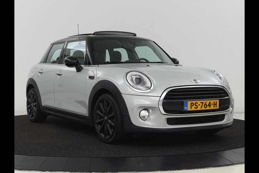 MINI Mini 1.5 Cooper Chili Serious Business | Panoramadak | Navigatie | Cruise Control | LED koplampen | LMV 17 | MINI Mini 1.5 Cooper Chili Serious Business | Panoramadak | Navigatie | Cruise Control | LED koplampen | LMV 17 |